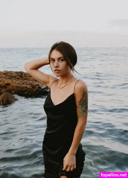 Amelia Holmes OnlyFans Thumbnail #eYMC3AEPsQ