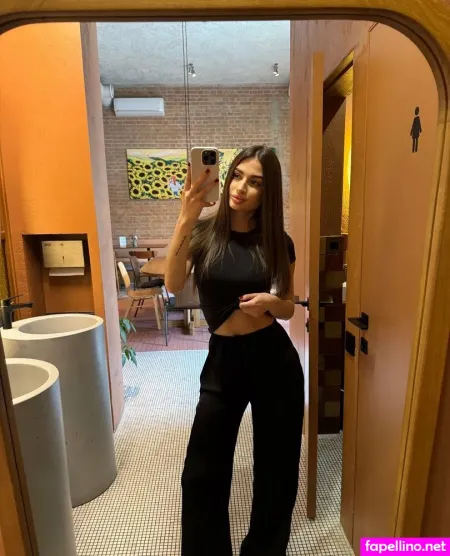 Amelia Lovis OnlyFans Thumbnail #7eT5gzBzrv