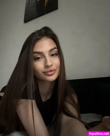 Amelia Lovis Main Profile Photo