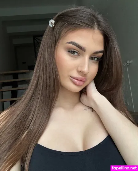Amelia Lovis OnlyFans Thumbnail #gV9faAzNUI