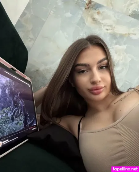 Amelia Lovis OnlyFans Thumbnail #hGprOqmgSc