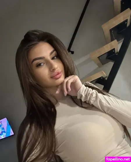 Amelia Lovis OnlyFans Thumbnail #pUzHJSFLNy