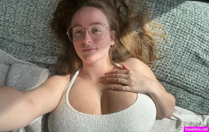 Amelia Wet Angel 2 OnlyFans Thumbnail #zV49HJuc1I