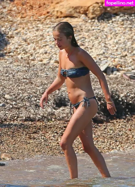 Amelia Windsor OnlyFans Thumbnail #kQ1GK22Q3O