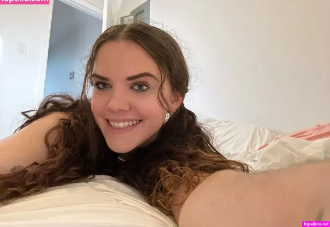 Amelialynneee OnlyFans Thumbnail #3UA92SSWN2