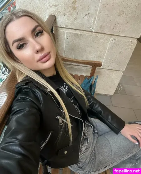 Ameliapetal OnlyFans Thumbnail #SvhH0fbB2B