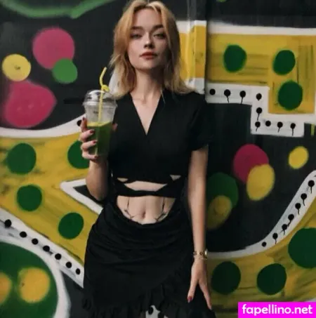 Amelie Bloom OnlyFans Thumbnail #ESomvYTgnP