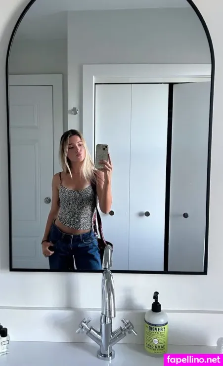 Amelie Heth OnlyFans Thumbnail #RjlMNhNW0B