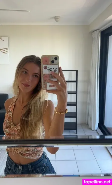Amelie Heth OnlyFans Thumbnail #aOHyzL6VJX