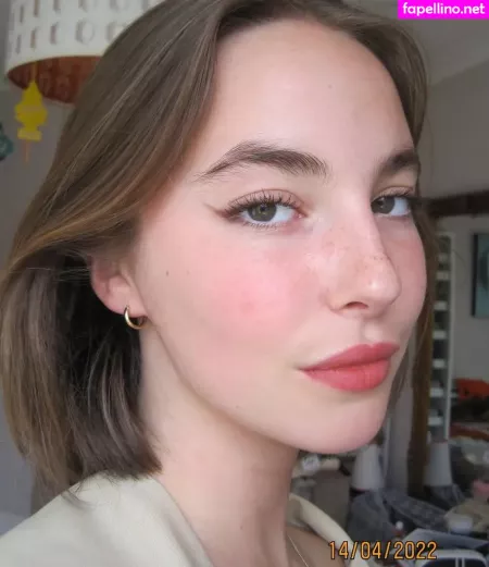 Amelie Manzoli OnlyFans Thumbnail #1chq692juO