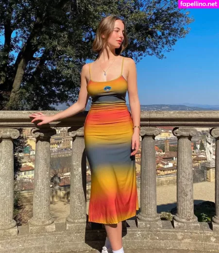 Amelie Manzoli OnlyFans Thumbnail #3WoZFO8QVm