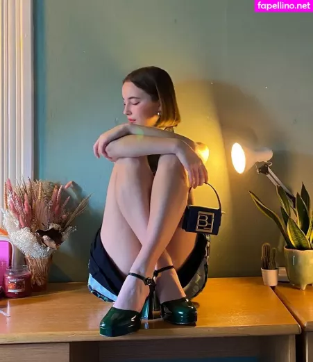 Amelie Manzoli OnlyFans Thumbnail #4VGnhg6I0s