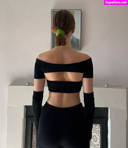 Amelie Manzoli OnlyFans Thumbnail #UoVUqXitSx