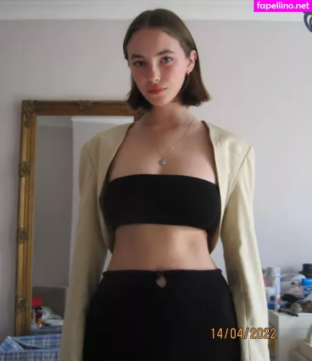Amelie Manzoli OnlyFans Thumbnail #hHa1AZ4XW8