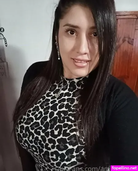 Amelieperry OnlyFans Thumbnail #QhZtJ2bEP1