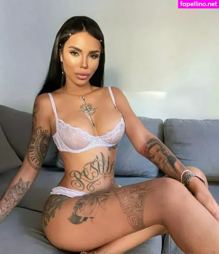 Ameliereve7 OnlyFans Thumbnail #ABEEQBiR5s