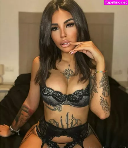 Ameliereve7 OnlyFans Thumbnail #R96wb2u9yW