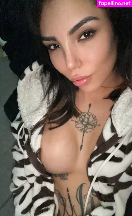 Ameliereve7 OnlyFans Thumbnail #cU9WyGW23D