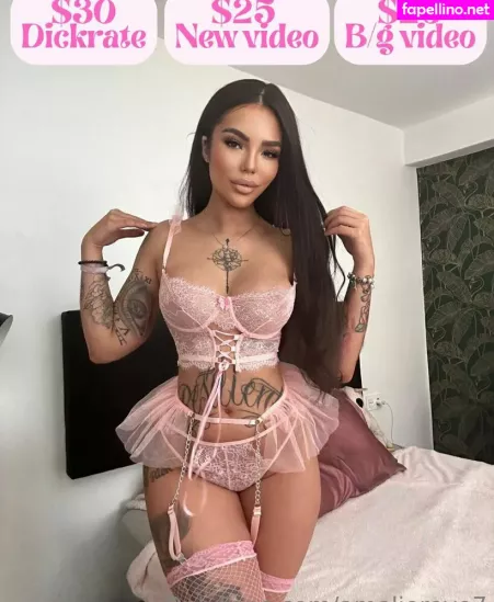 Ameliereve7 OnlyFans Thumbnail #gI1wQs6uJW