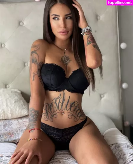 Ameliereve7 OnlyFans Thumbnail #hRTx2juB1I