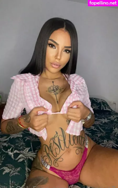 Ameliereve7 OnlyFans Thumbnail #jV1CvVULyD