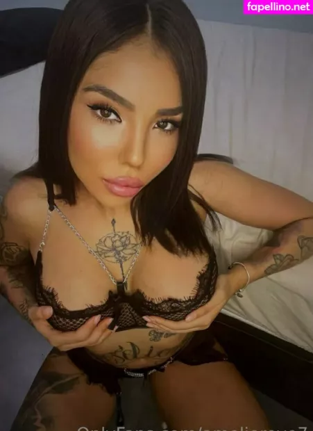 Ameliereve7 OnlyFans Thumbnail #ugGXv61cUQ