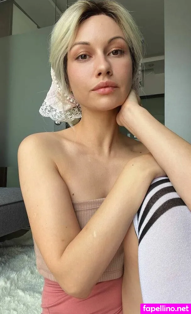 Amelovely, amelie_amelove Nude Leaked OnlyFans Photo #0RLK4yvRbx