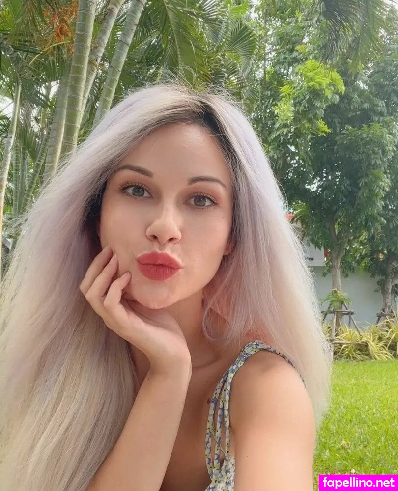 Amelovely, amelie_amelove Nude Leaked OnlyFans Photo #m614mdMKxh