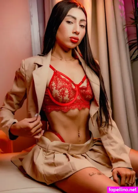 Amely Robiens OnlyFans Thumbnail #oEo7LnnwAa