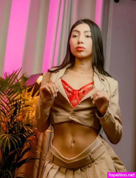 Amely Robiens OnlyFans Thumbnail #t6tE73N7XB