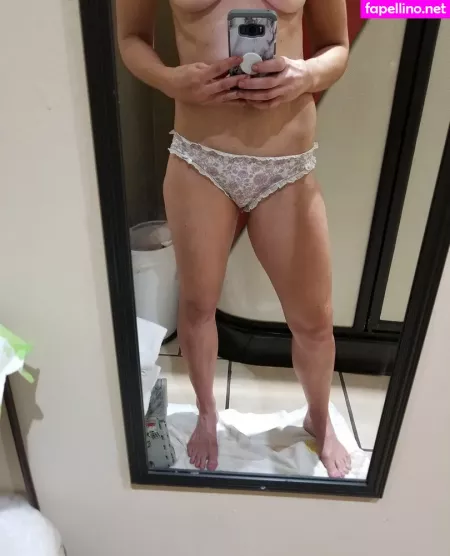 Americanhousewife OnlyFans Thumbnail #7WxXMhrDVs