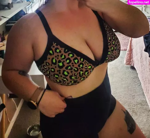 Ami 4 Youfree OnlyFans Thumbnail #UBkL66vKQ5