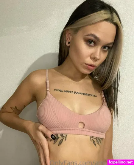 Ami Baby1 OnlyFans Thumbnail #2l0NhVD7YX