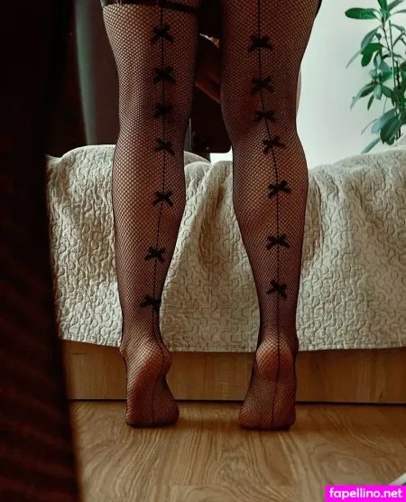 Ami Feetness OnlyFans Thumbnail #zOaGInplUi