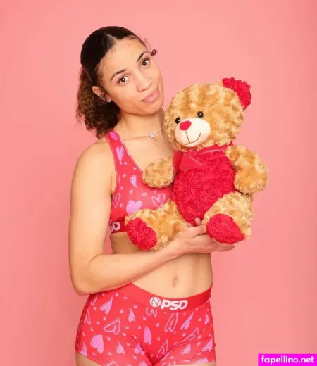 Amiah Simmons OnlyFans Thumbnail #d7PYYwMr6O