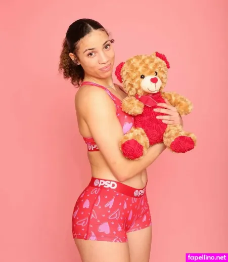 Amiah Simmons OnlyFans Thumbnail #dNBy5gXEGe