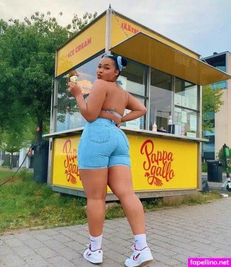 Amielatisha OnlyFans Thumbnail #65tURzmqV8
