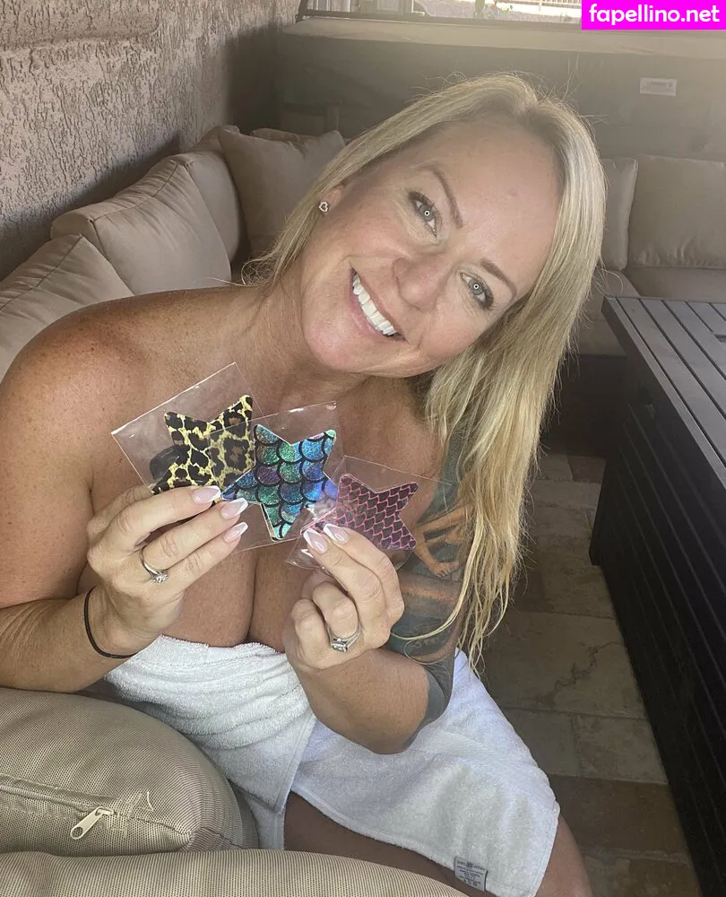 amieworldwide_free, wifey_dw4 Nude Leaked OnlyFans Photo #MD6N2xxH52