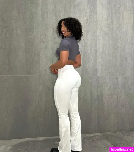 Amina Dembele OnlyFans Thumbnail #ve5X7ualHt