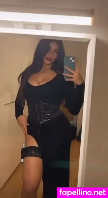 Amina Huber OnlyFans Thumbnail #xcfbYDhHYR