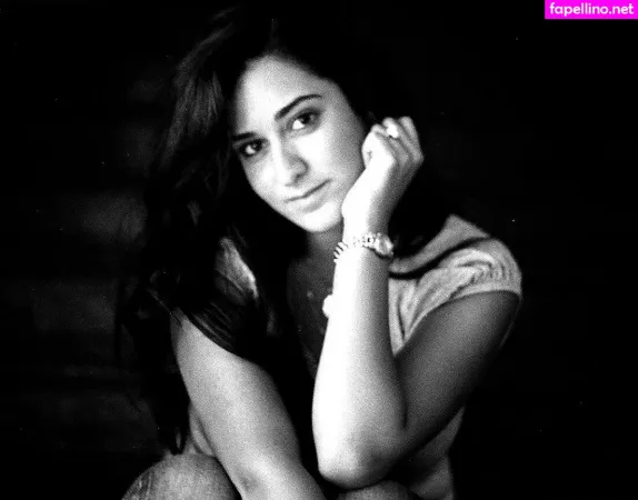 Amina Khalil OnlyFans Thumbnail #9i8xl7Cz29