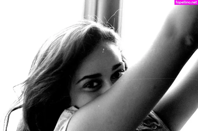 Amina Khalil OnlyFans Thumbnail #Mmy8AVsQj9