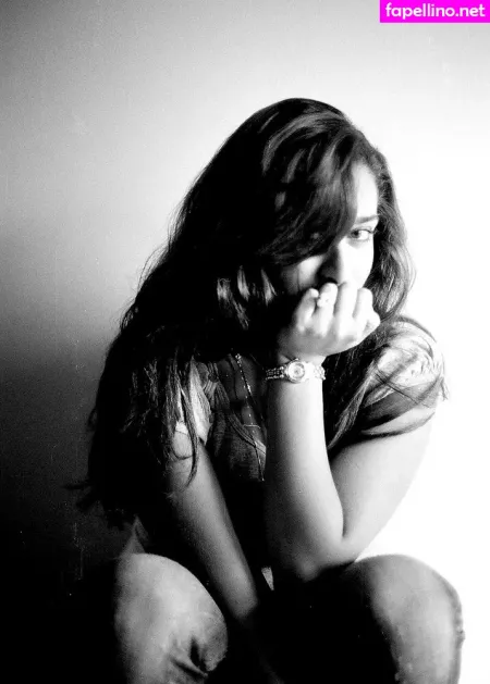 Amina Khalil OnlyFans Thumbnail #ptymGS3iAj