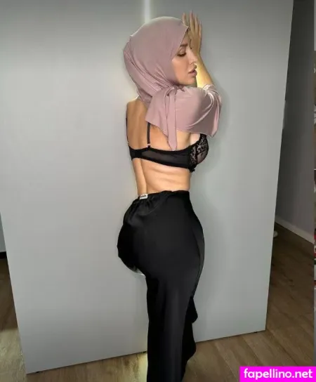 Amira Amour OnlyFans Thumbnail #WbMJVE2sps