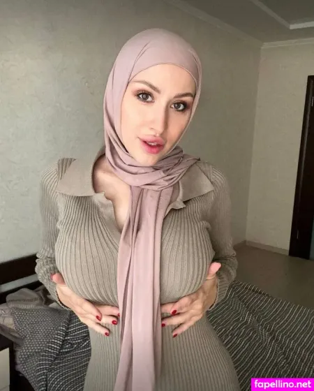 Amira Amour OnlyFans Thumbnail #exgcXHAtwV