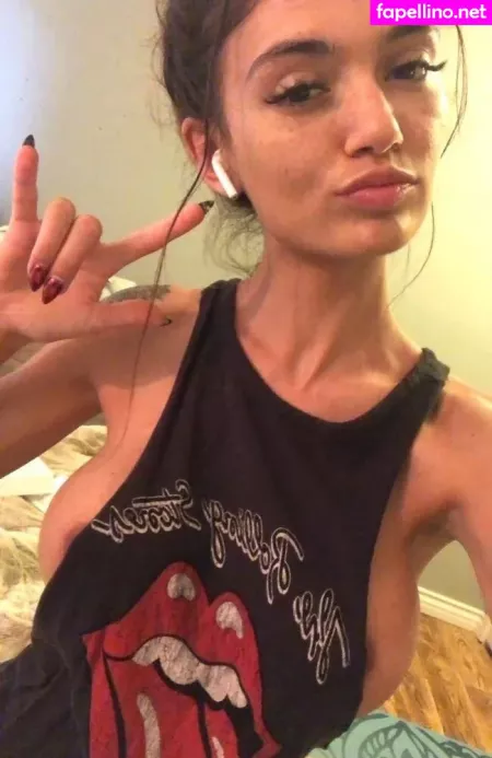 Amira Brie 16 OnlyFans Thumbnail #O6TOiWgMvh