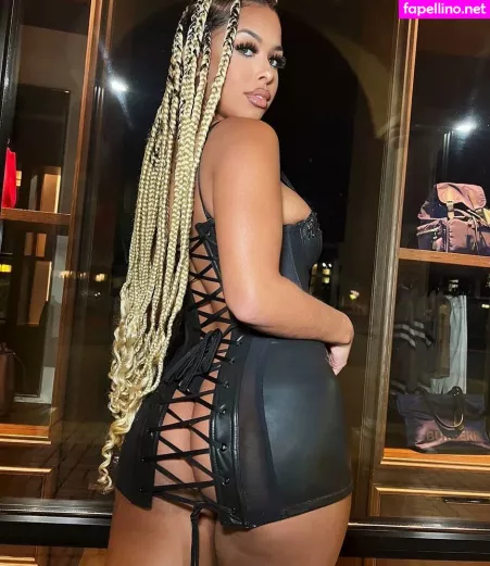 Amira Khalil OnlyFans Thumbnail #3S8CJR52on