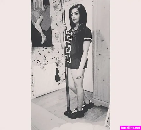 Amira Nadeem OnlyFans Thumbnail #JzKaHmp6rO