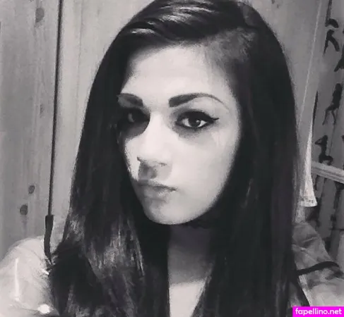 Amira Nadeem OnlyFans Thumbnail #RiIIJzny5b