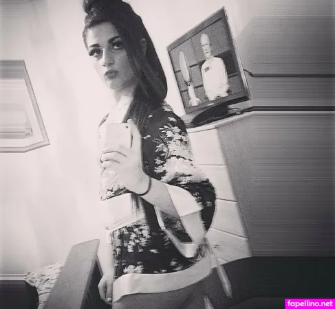 Amira Nadeem OnlyFans Thumbnail #cL2KAm0RJF